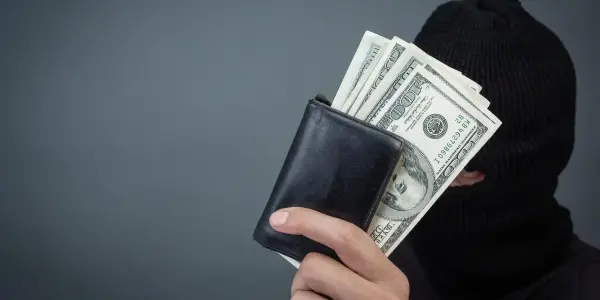 How Not to Fall Victim to Fraud in Armenia: Real Stories and New Tricks