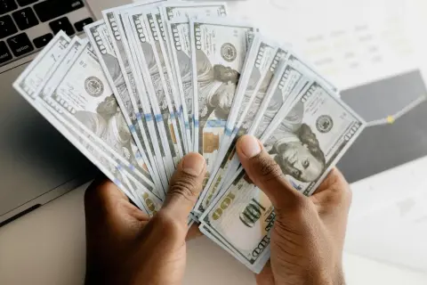 Депозиты в долларах США в Армении: самые выгодные предложения и условия