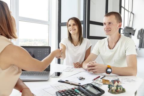 Какие банки выдают кредиты нерезидентам в Армении: условия, суммы и ставки